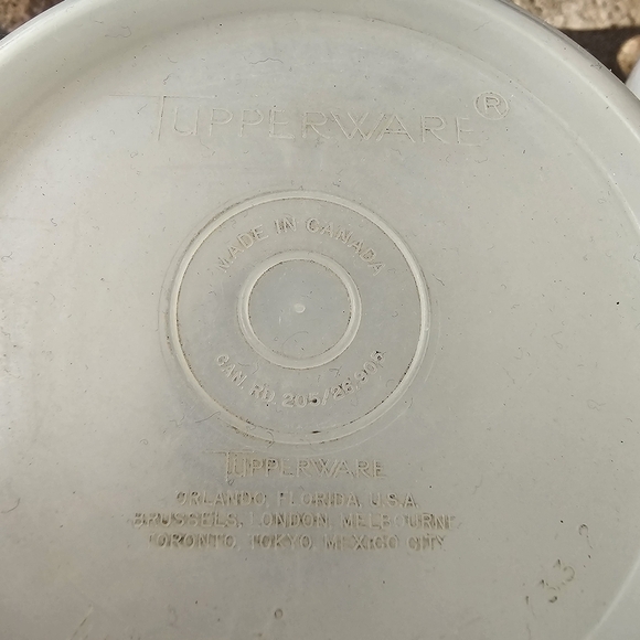 Vintage Tupperware Condiment Caddy with Serving Spoons and Seals Lids 757-3 - Picture 7 of 9